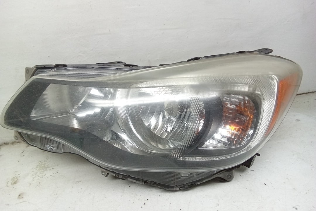 Pre-Owned 15 2015 Subaru XV Driver LH Head Light Lamp OEM (Good)