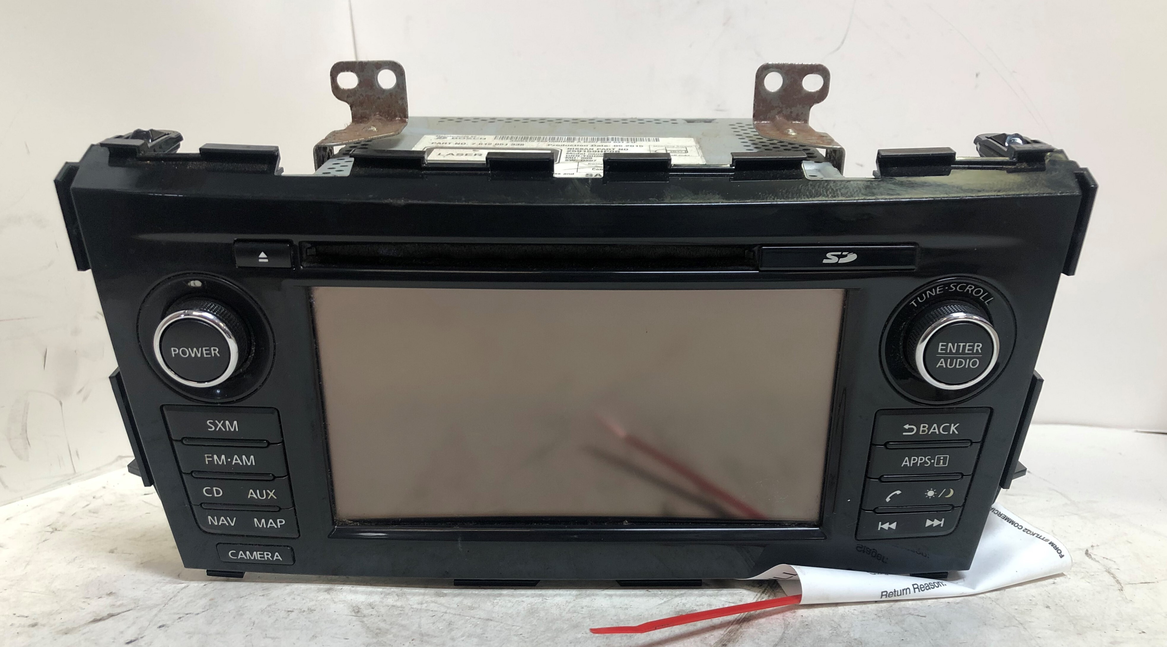 Pre-Owned 15 Nissan Altima AM FM CD Player Radio Receiver w/ Navigation OEM LKQ (Good)