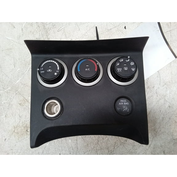 Pre-Owned 15 Nissan Rogue Temperature Control Unit OEM - Verify Specific Vehicle Fitment In Description - (Good)