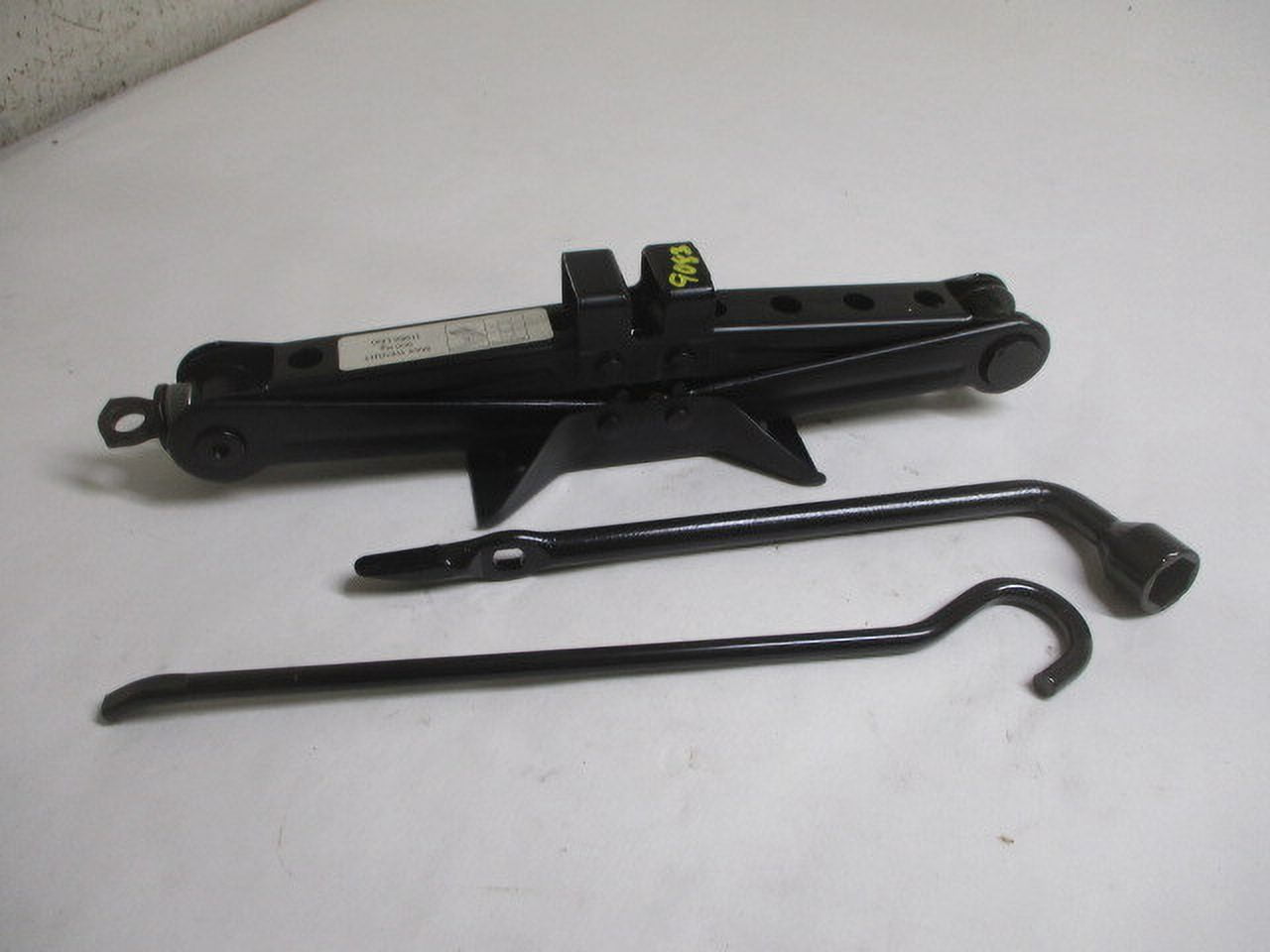 Pre-Owned 16 17 18 19 Subaru Legacy Wheel Tire Jack Assembly w/Tools OEM LKQ - Verify Specific Vehicle Fitment In Description - (Good)
