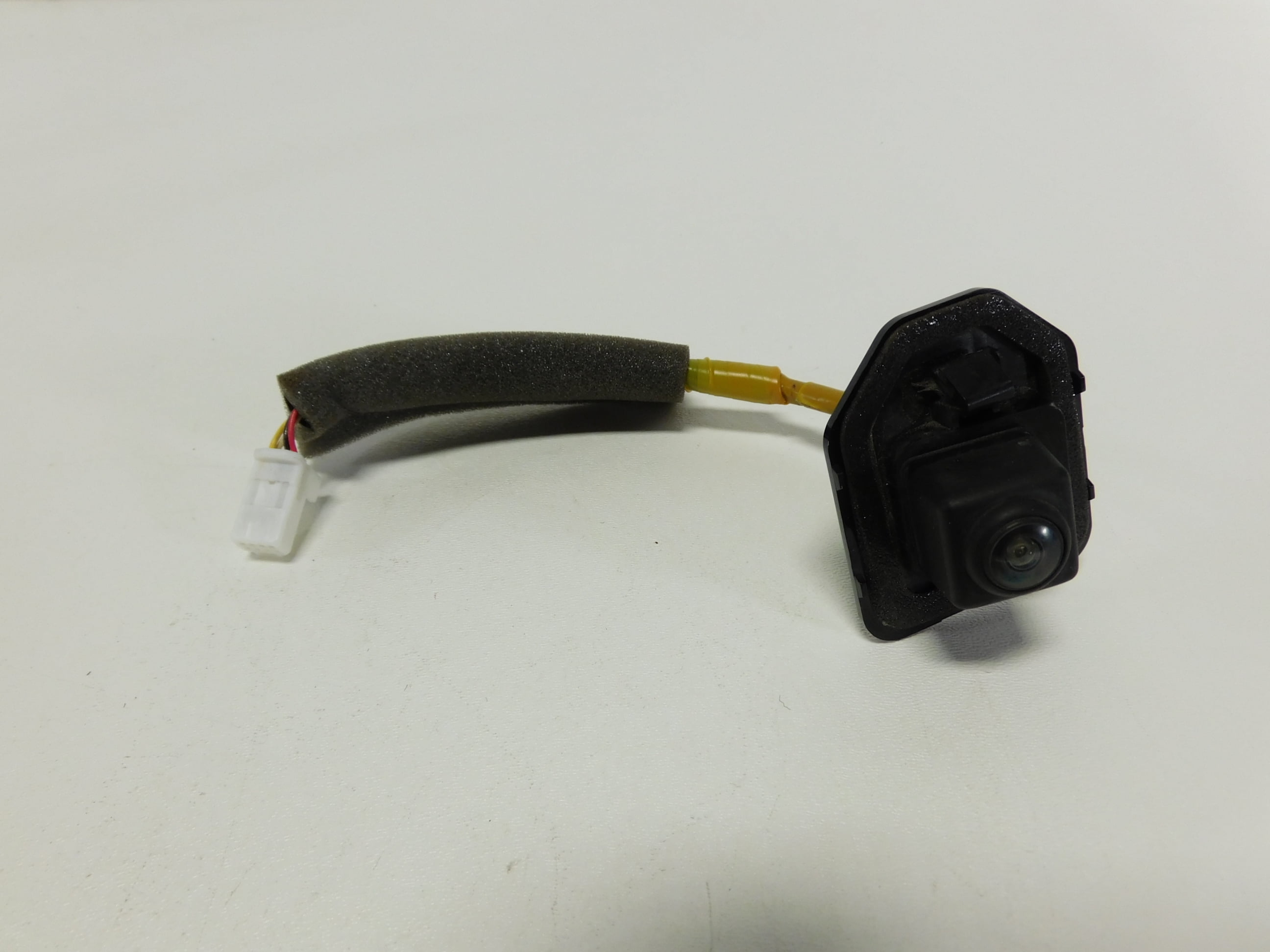 Pre-Owned 16 17 18 Nissan Altima Rear View Backup Camera OEM LKQ - Verify Specific Vehicle Fitment In Description - (Good)