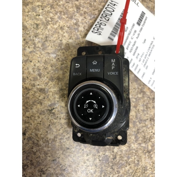 Pre-Owned 16-18 Nissan Maxima AM FM Radio Control Knob Console w/ Navigation OEM LKQ - Verify Specific Vehicle Fitment In Description - (Good)
