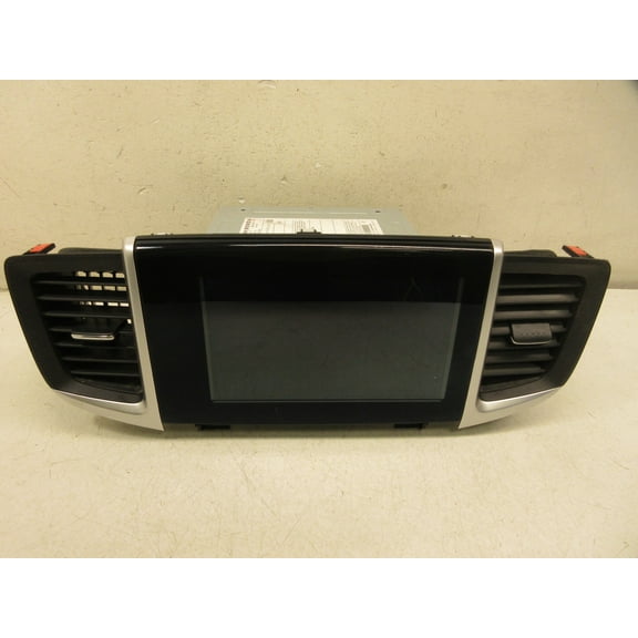 Pre-Owned 16-19 Honda Pilot EX Audio Radio Player Display Touch Screen Assembly OEM LKQ - Verify Specific Vehicle Fitment In Description - (Good)