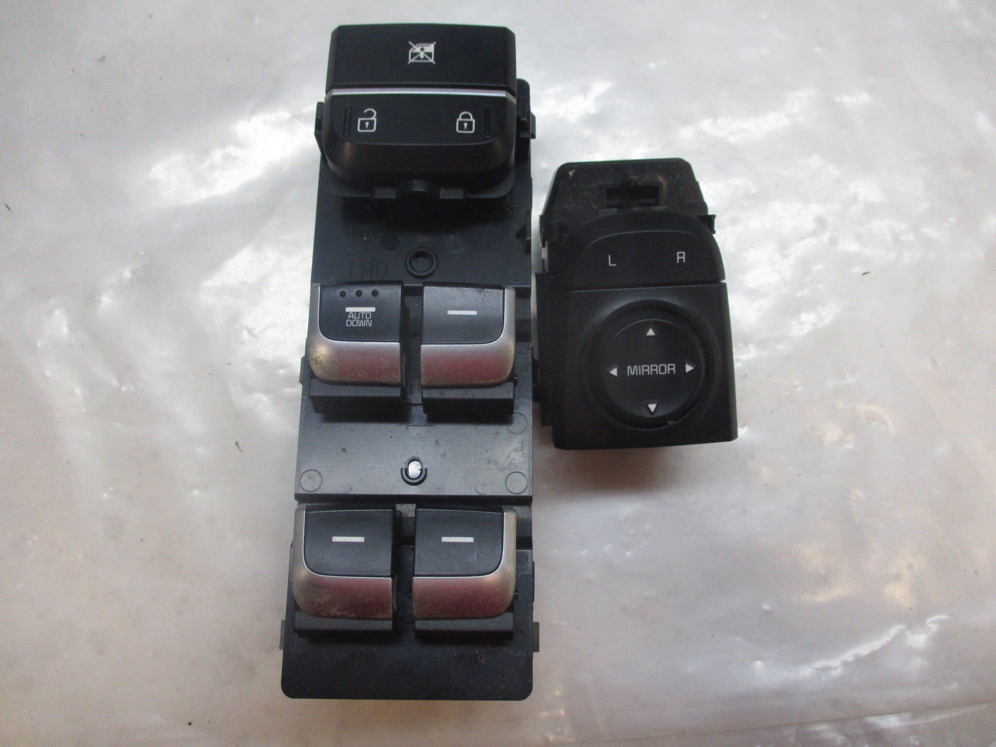 Pre-Owned 16-20 Kia Optima Driver Door Electrical Master Window Switch OEM - Verify Specific Vehicle Fitment In Description - (Good)