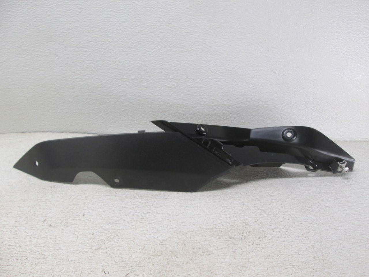 Pre-Owned 16 2016 BMW R1200RS RH Trim Pieace 46638543526 OEM LKQ - Verify Specific Vehicle Fitment In Description - (Good)