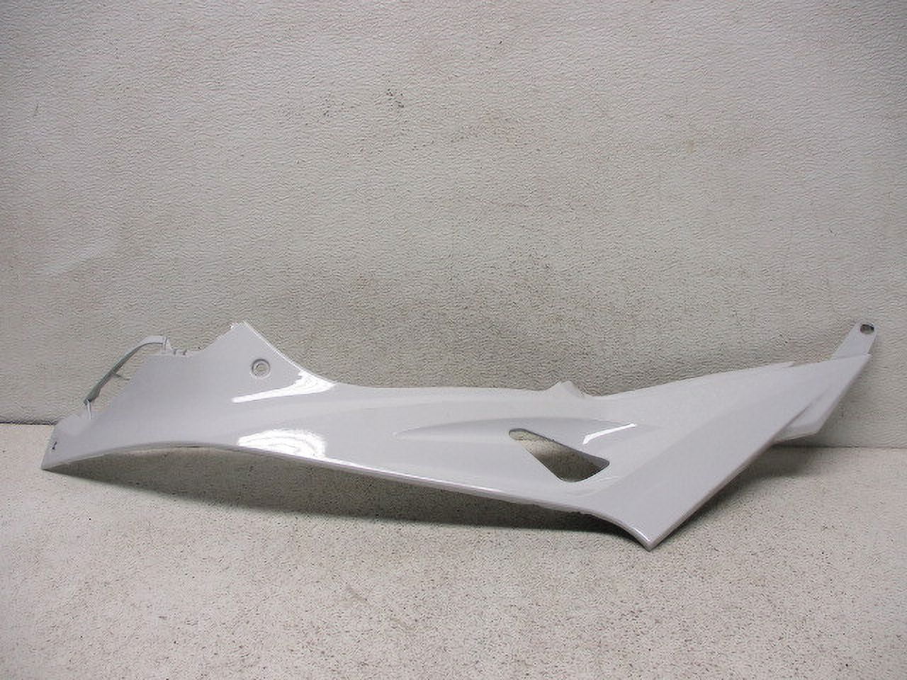 Pre-Owned 16 2016 BMW S1000RR LH Tank Fairing 8551209 OEM LKQ - Verify Specific Vehicle Fitment In Description - (Good)