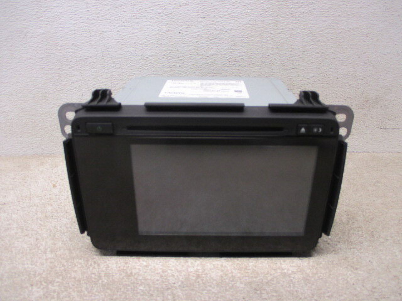 Pre-Owned 16 2016 Honda HR-V Radio Receiver w/Display OEM LKQ - Verify Specific Vehicle Fitment In Description - (Good)