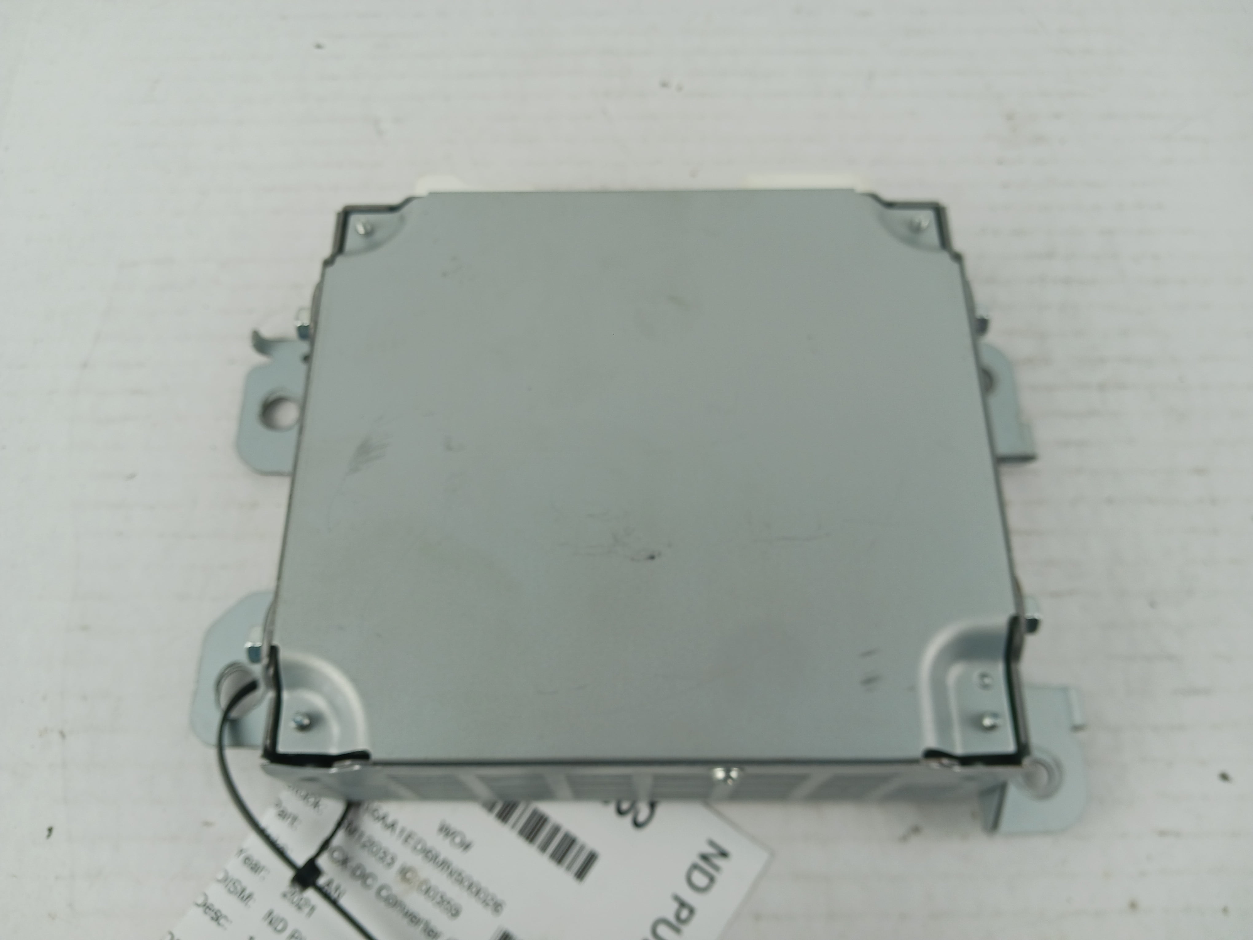 Pre-Owned 17 18 19 20 21 Nissan Titan DC to AC Inverter OEM (Good)