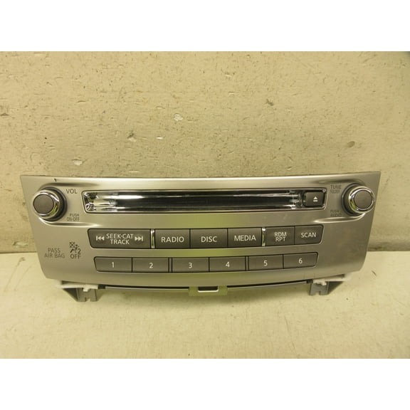 Pre-Owned 17 18 19 20 Infiniti QX60 AM FM Audio Radio Control Panel OEM LKQ (Good)