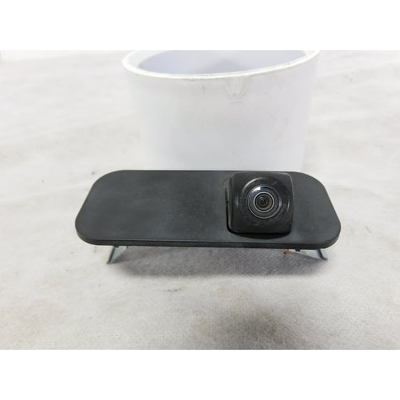Pre-Owned 17 18 Toyota Corolla Rear View Backup Camera OEM LKQ (Good)
