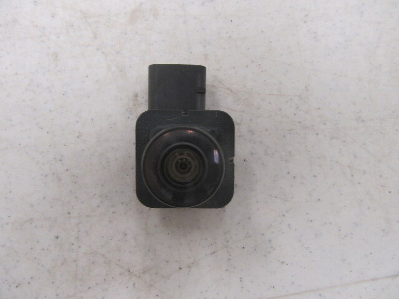 Pre-Owned 17-19 Ford Escape Rear View Camera OEM - Verify Specific Vehicle Fitment In Description - (Good)