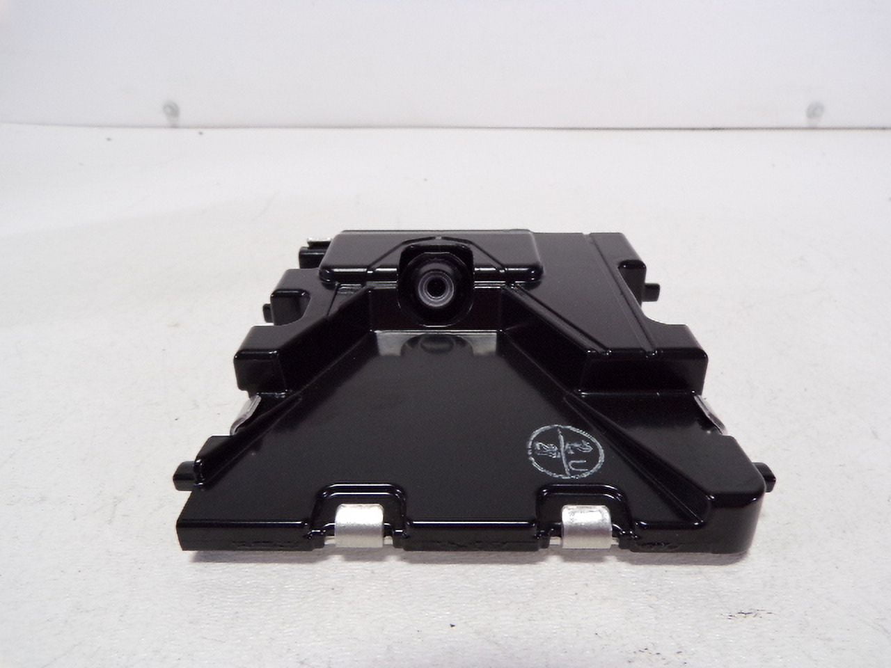 Pre-Owned 17-19 Toyota Highlander Windshield Mounted Lane Departure Warning Camera OEM LKQ (Good)