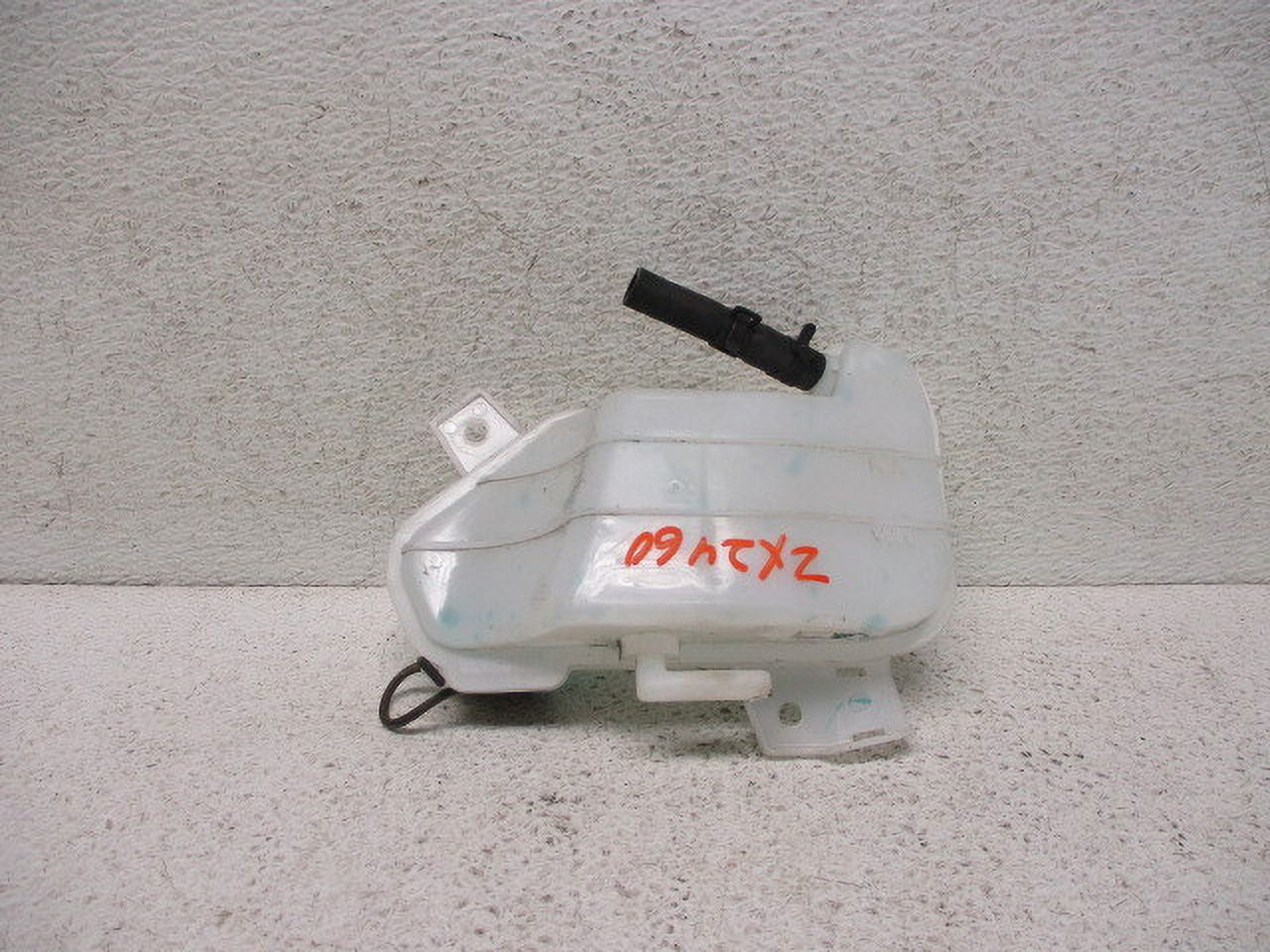 Pre-Owned 17 2017 BMW G310R Expansion Tank 8558366 OEM LKQ - Verify Specific Vehicle Fitment In Description - (Good)
