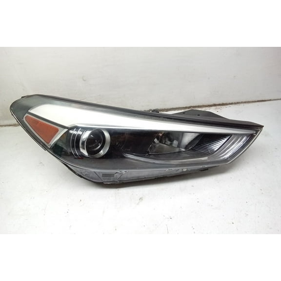 Pre-Owned 17 2017 Hyundai Tucson Passenger RH Head Light Lamp OEM - Verify Specific Vehicle Fitment In Description - (Good)