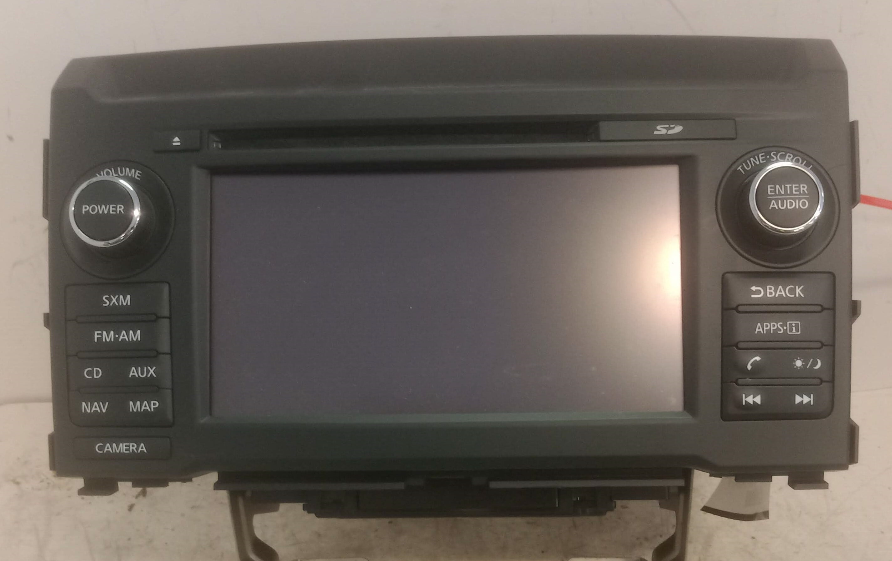 Pre-Owned 17 Nissan Titan AM FM CD Player Radio Receiver w/ Navigation OEM LKQ (Good)