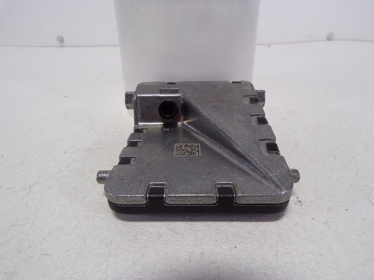 Pre-Owned 18-19 Toyota Camry Windshield Mounted Lane Departure Warning Camera OEM LKQ (Good)