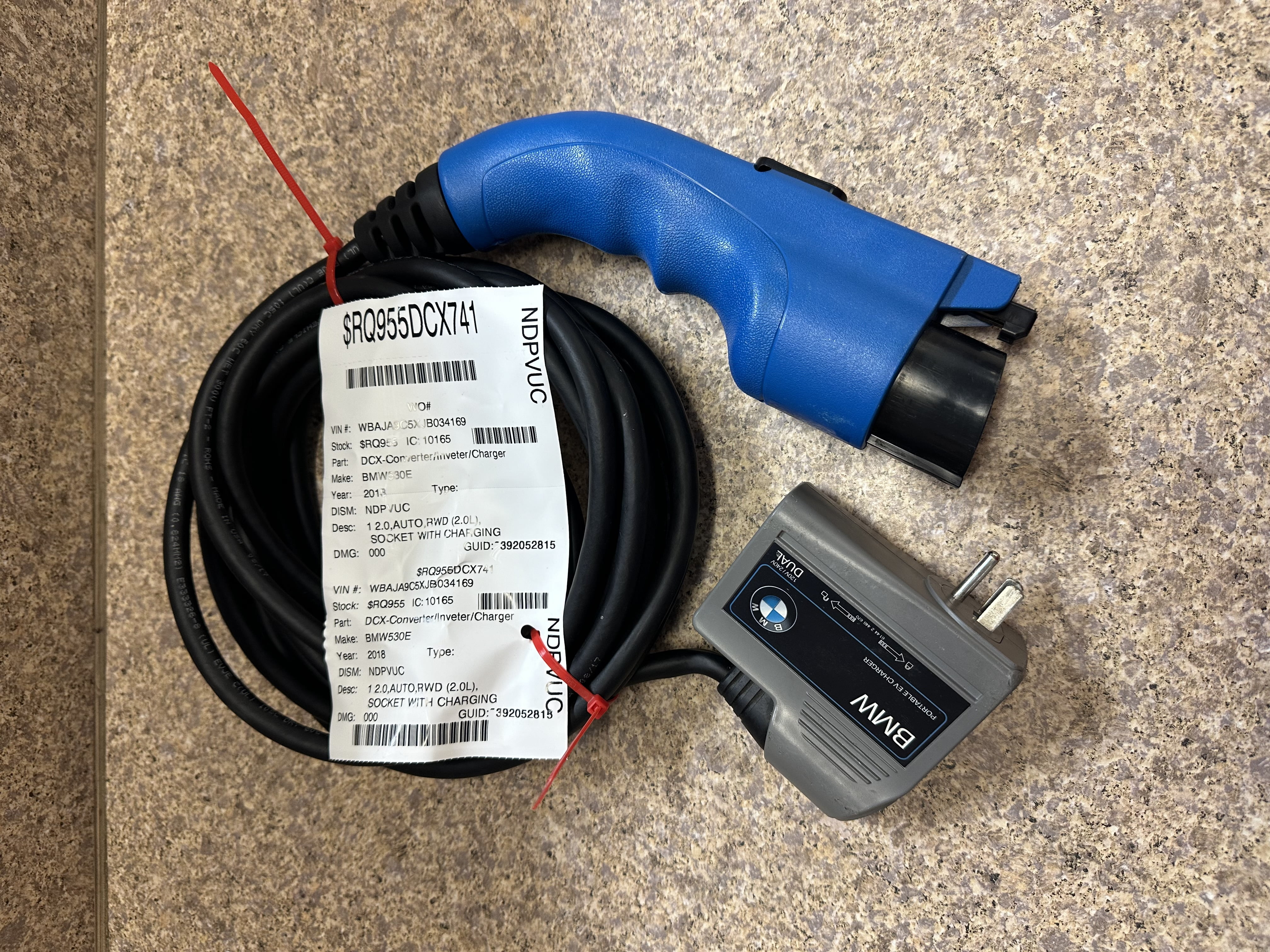 Pre-Owned 18-20 BMW 530E 2.0L Socket w/ Charging Cable OEM LKQ - Verify Specific Vehicle Fitment In Description - (Good)