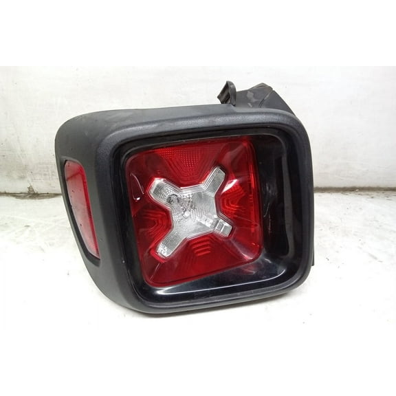 Pre-Owned 18 2018 Jeep Renegade Driver LH Tail Light Lamp OEM (Good)