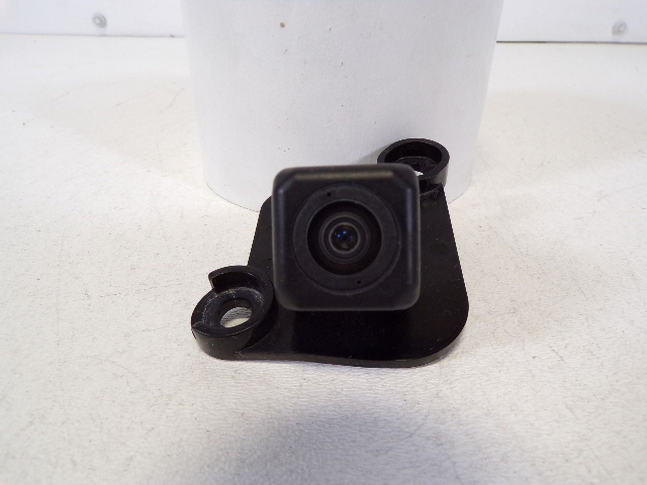 Pre-Owned 18-21 Toyota Tundra Rear View Backup Camera OEM LKQ - Verify Specific Vehicle Fitment In Description - (Good)