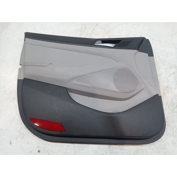 Pre-Owned 18 Hyundai Tucson Front Left Driver Side Door Trim Panel OEM - Verify Specific Vehicle Fitment In Description - (Good)