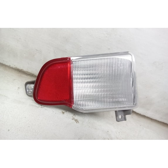 Pre-Owned 19 2019 Honda Passport Driver LH Rear Bumper Mounted Tail Light Lamp OEM - Verify Specific Vehicle Fitment In Description - (Good)