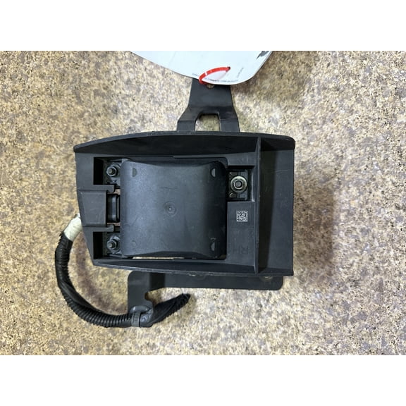 Pre-Owned 19 Hyundai Santa Fe Radar Unit Rear Blind Spot Alert OEM LKQ (Good)