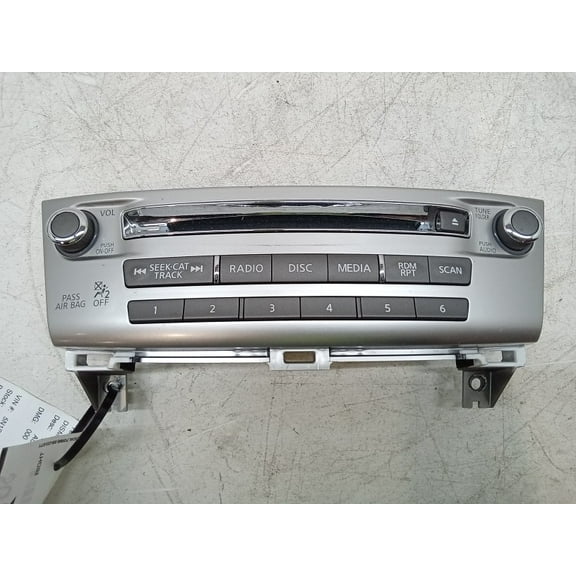 Pre-Owned 19 Infiniti QX60 Radio Control Panel OEM - Verify Specific Vehicle Fitment In Description - (Good)