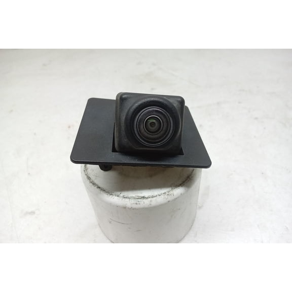 Pre-Owned 20 2020 Chevrolet Malibu Rear Decklid Mounted Rear View Camera OEM - Verify Specific Vehicle Fitment In Description - (Good)