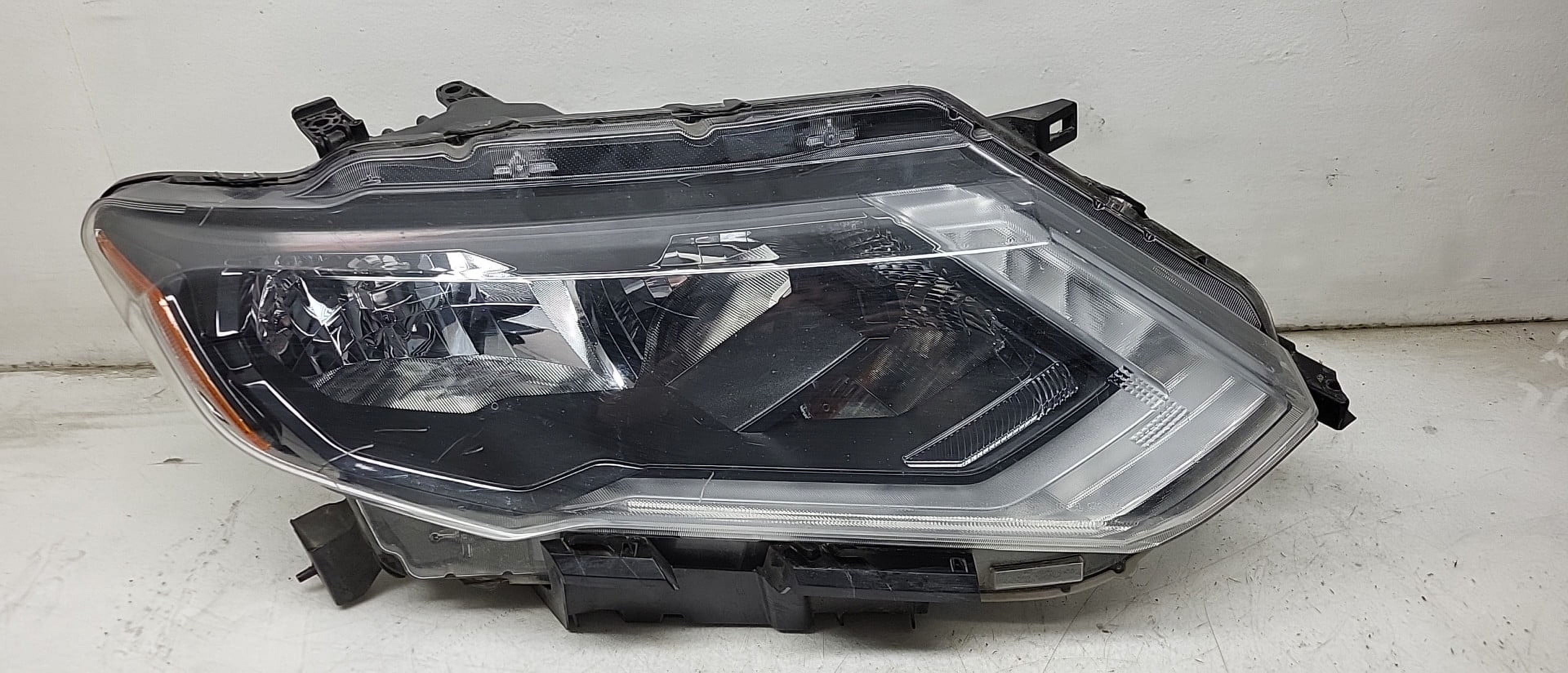 Pre-Owned 20 2020 Nissan Rogue Passenger RH Head Light Lamp OEM (Good)