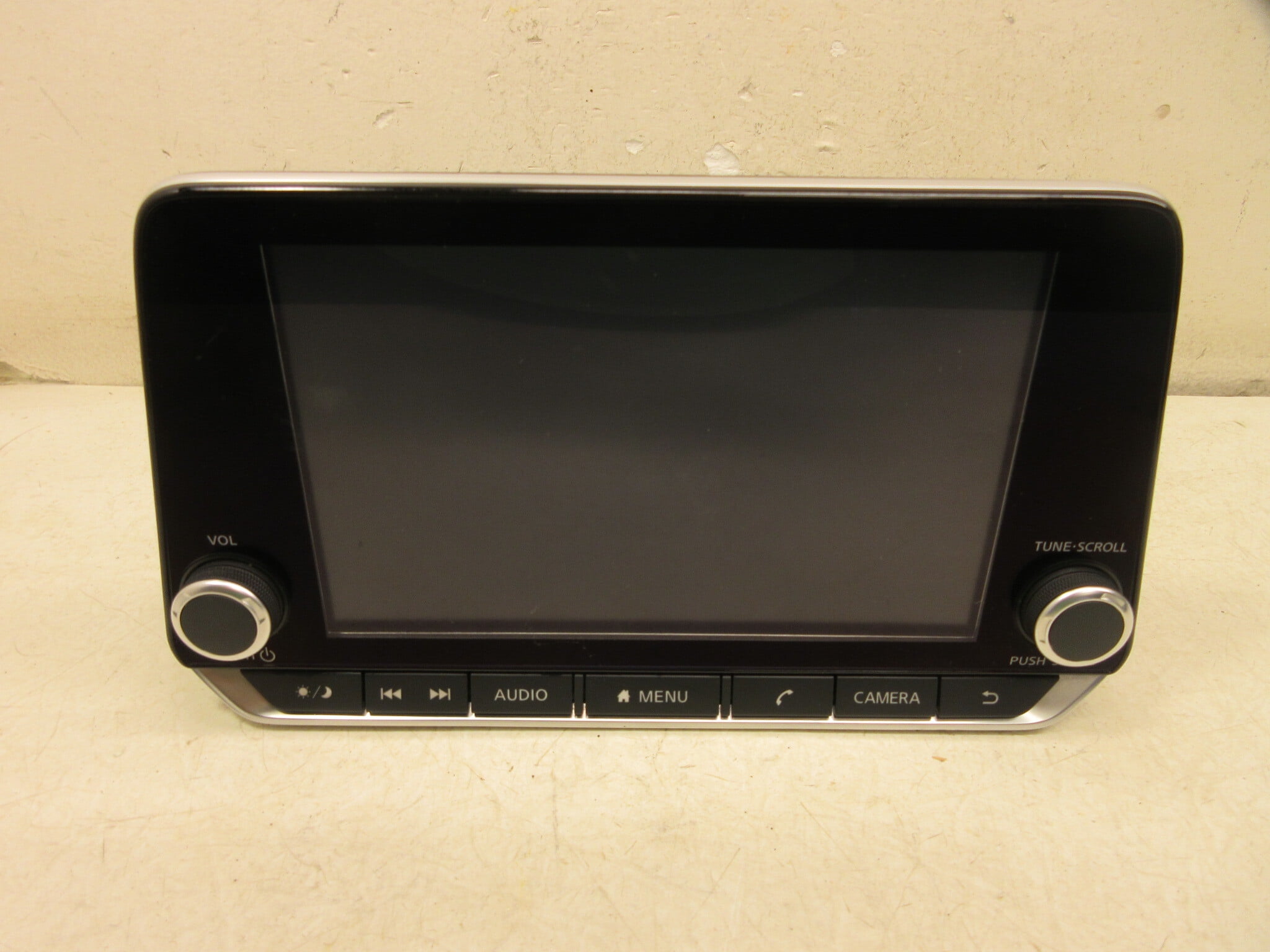 Pre-Owned 20 21 22 Nissan Sentra AM FM Audio Radio Player Display Screen OEM LKQ - Verify Specific Vehicle Fitment In Description - (Good)