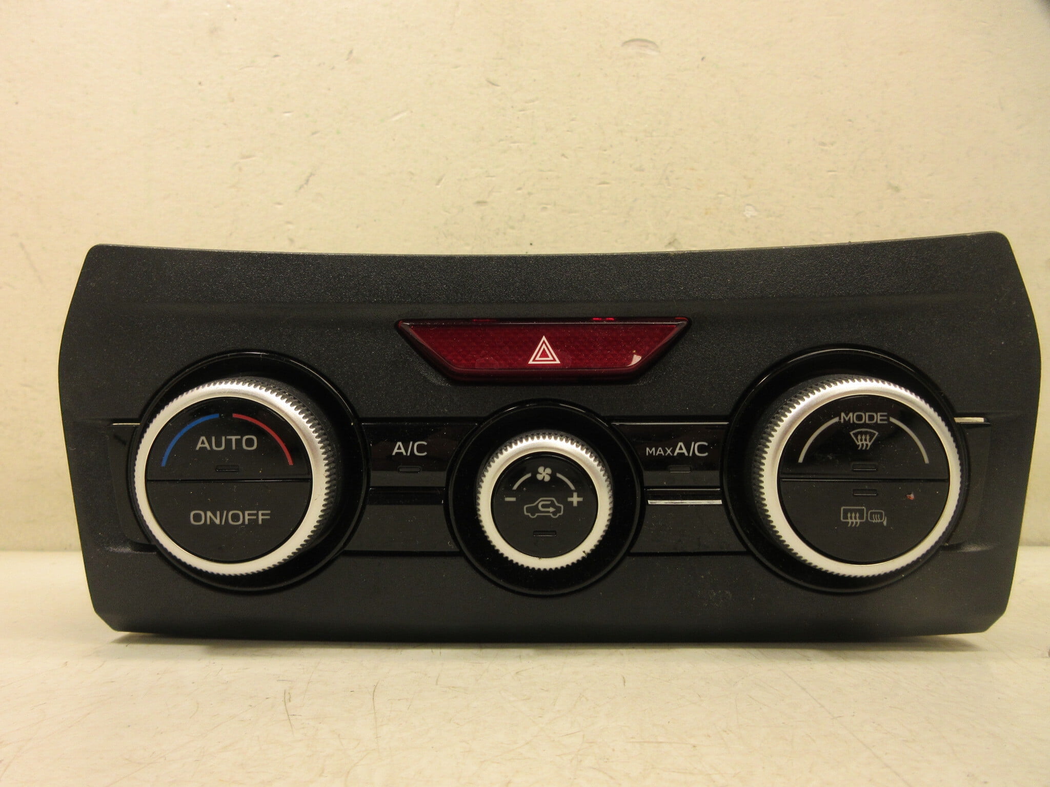 Pre-Owned 20 21 22 Subaru XV Crosstrek Auto AC Heater Climate Temperature Control OEM LKQ (Good)