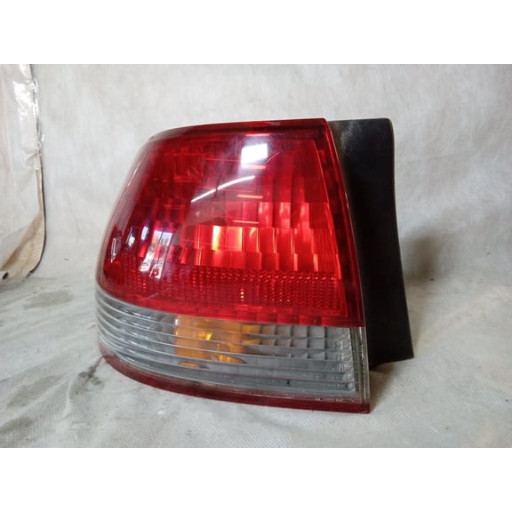 Pre-Owned 2001 Honda Accord Sedan Driver Side Quarter Mounted Tail Lamp OEM LKQ (Good)