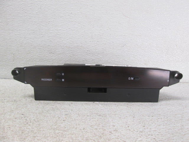Pre-Owned 2002-2006 Toyota Camry Digital Clock Display 83910-33100 OEM LKQ (Good)