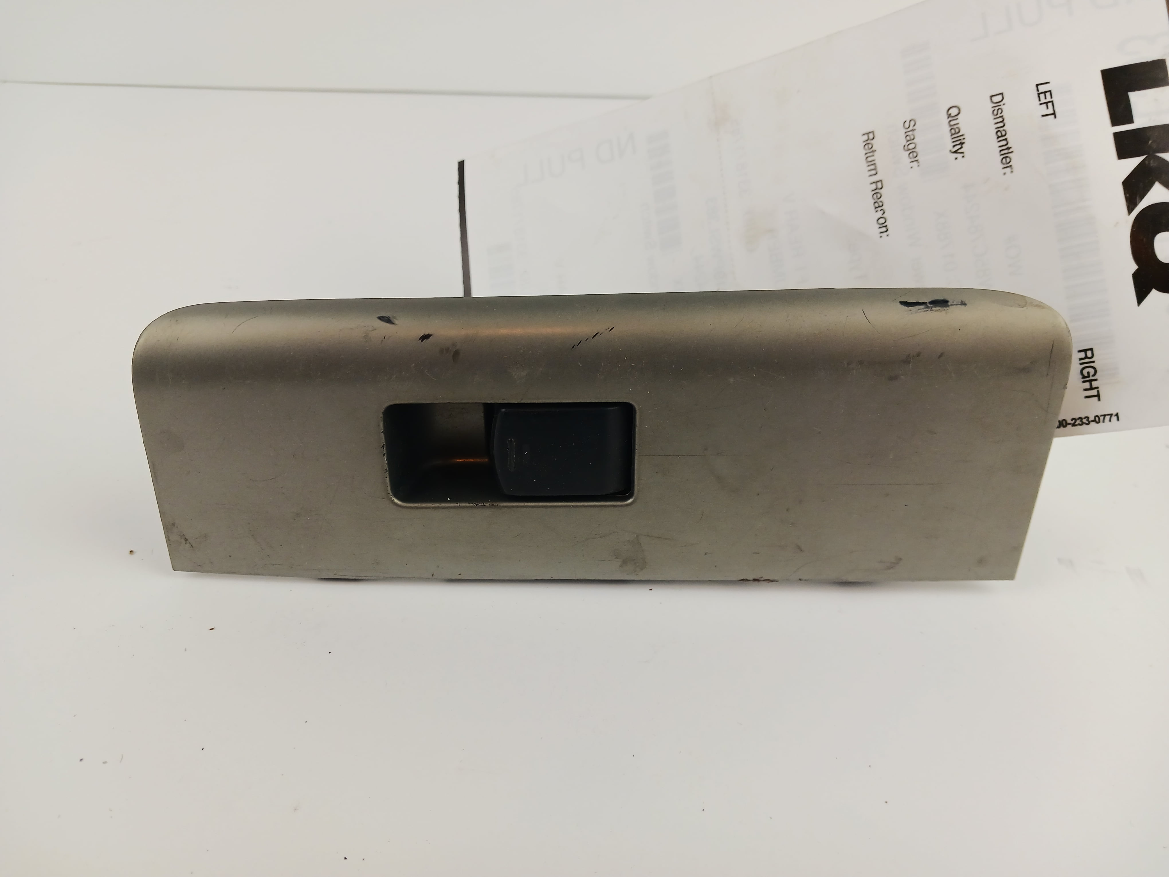 Pre-Owned 2005 Nissan Pathfinder LH Left Driver Side Rear Window Switch OEM (Good)
