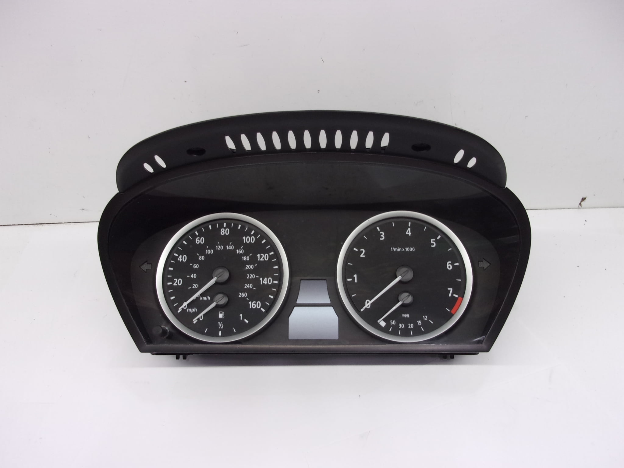 Pre-Owned 2006-2007 BMW 530i MPH Speedometer Head Cluster 62116983151 124K OEM - Verify Specific Vehicle Fitment In Description - (Good)