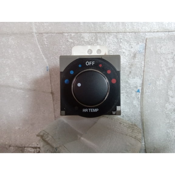 Pre-Owned 2007 Honda Pilot Rear Manual Temperature Control OEM LKQ (Good)