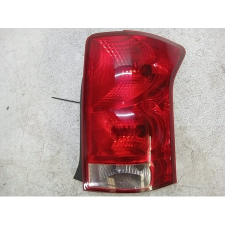 Pre-Owned 2007 Suzuki Grand Vitara Passenger Side Tail Light Assembly RH OEM (Good)