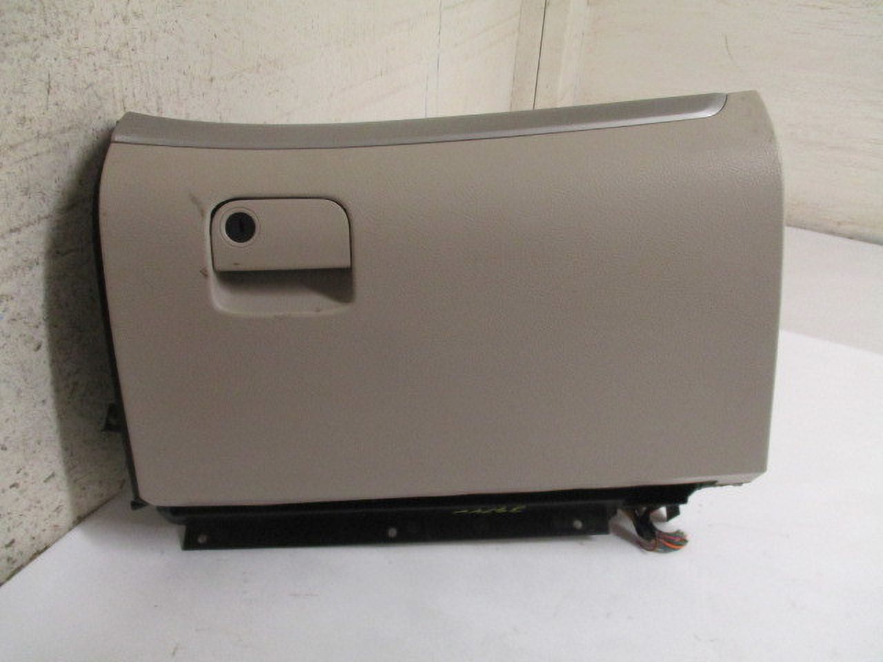 Pre-Owned 2008 2009 Subaru Legacy Ivory Tan Glovebox Glove Box Assembly OEM LKQ (Good)
