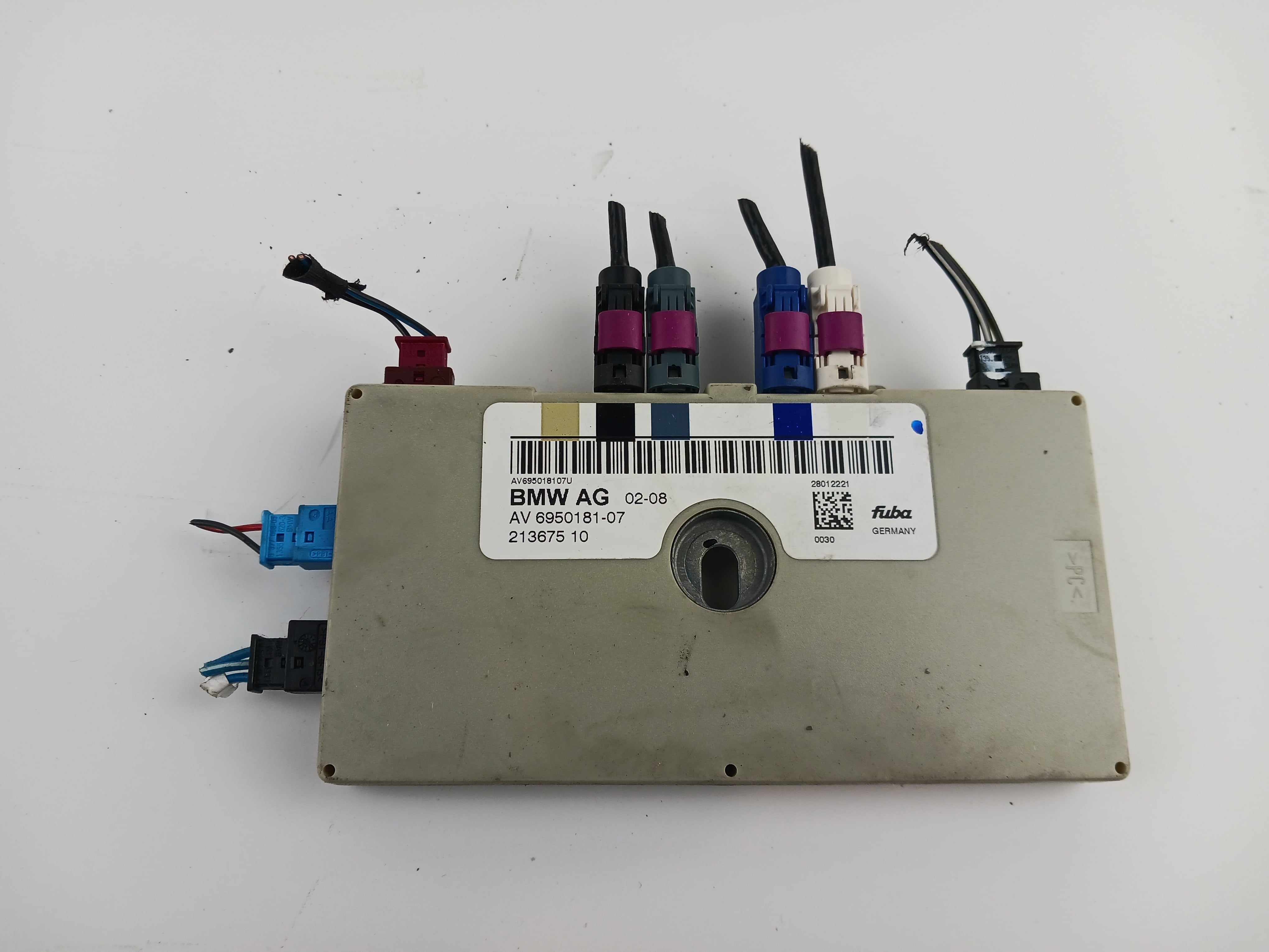 Pre-Owned 2008 BMW 335i Antenna Splitter Module OEM - Verify Specific Vehicle Fitment In Description - (Good)