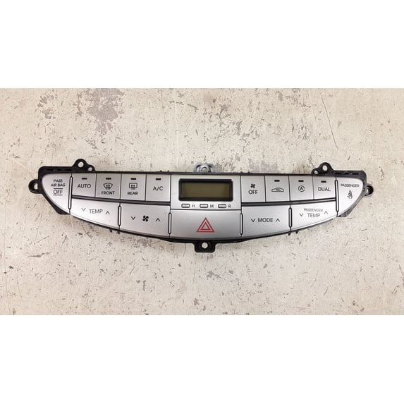 Pre-Owned 2009-2014 Hyundai Genesis Auto Temperature Climate AC Heater Control OEM LKQ (Good)