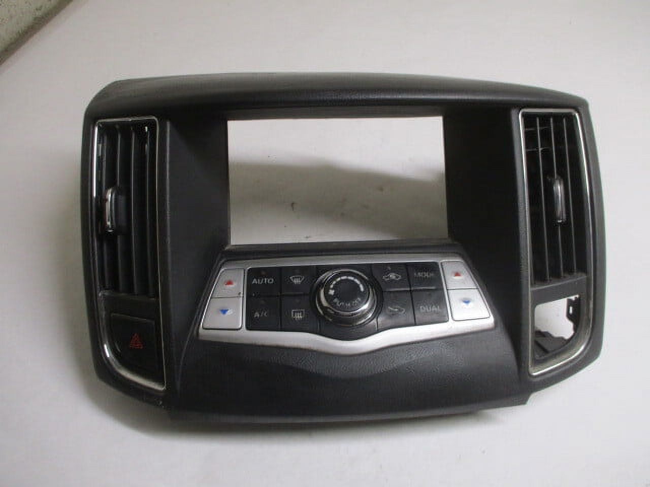 Pre-Owned 2009-2014 Nissan Maxima Automatic Climate AC Heater Control OEM LKQ (Good)