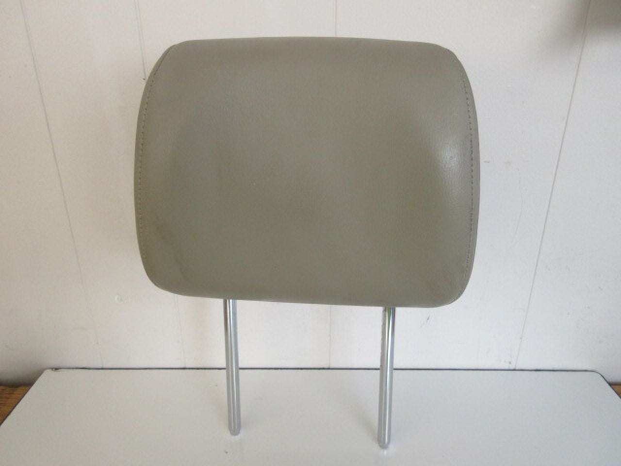 Pre-Owned 2009-2014 Nissan Murano LH or RH Front Beige Leather Headrest OEM LKQ (Good)