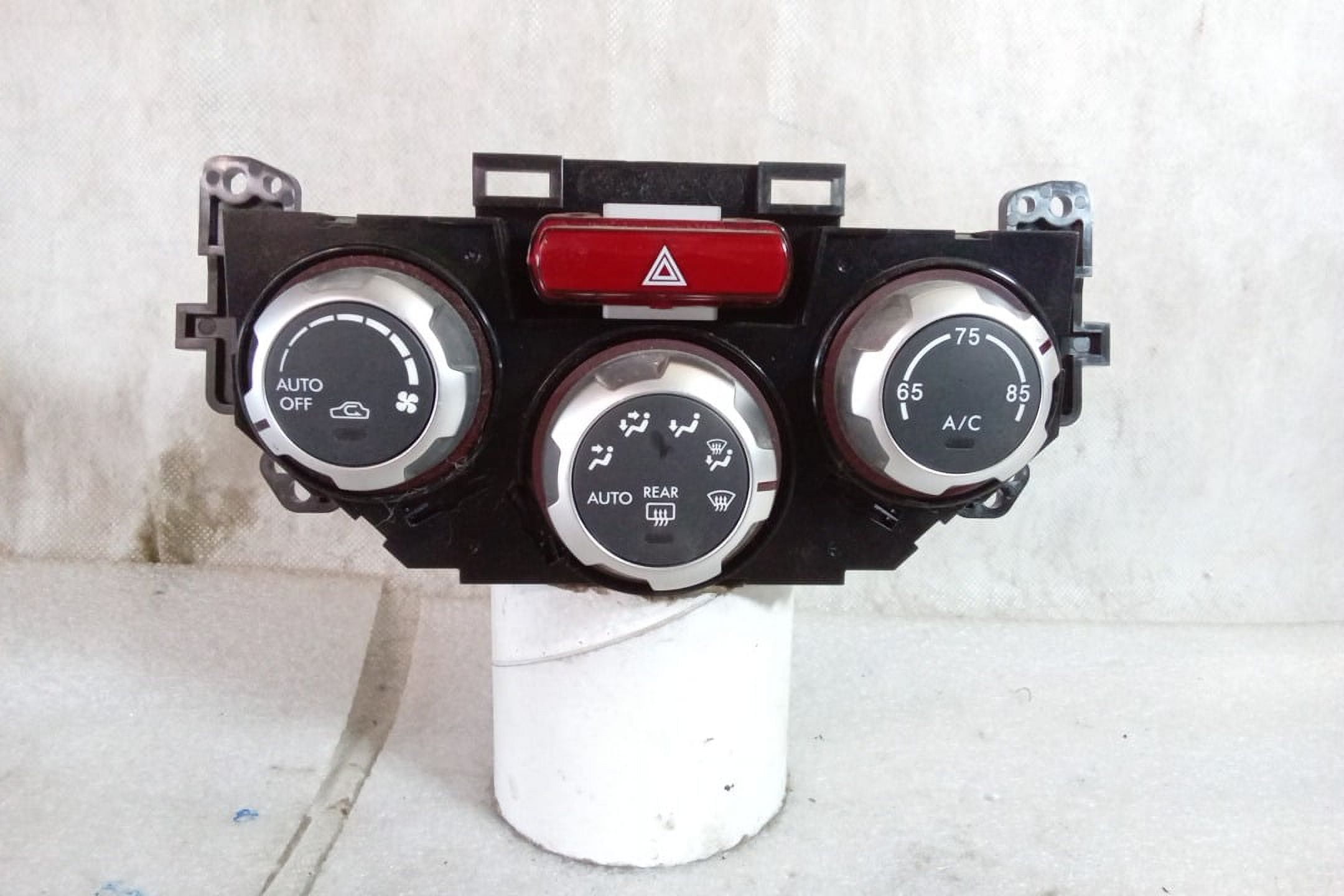 Pre-Owned 2009 Subaru Forester Limited Automatic Temperature Unit 72311SC040 OEM LKQ (Good)