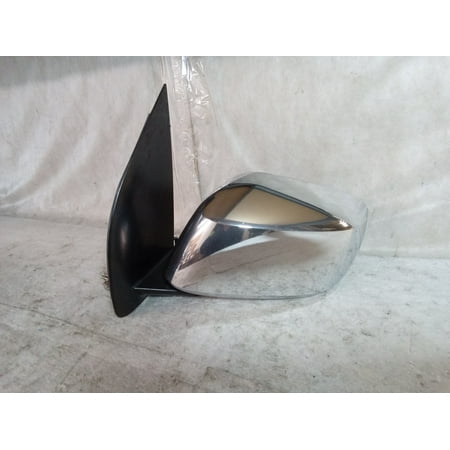 Pre-Owned 2009 Suzuki Equator Pickup Driver Side Chrome Power Door Mirror OEM LKQ (Good)