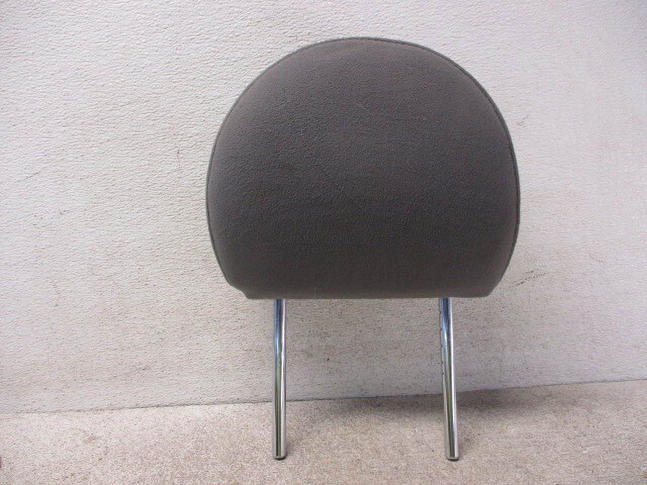 Pre-Owned 2010-2012 Nissan Sentra Front LH or RH Gray Cloth Headrest OEM LKQ - Verify Specific Vehicle Fitment In Description - (Good)