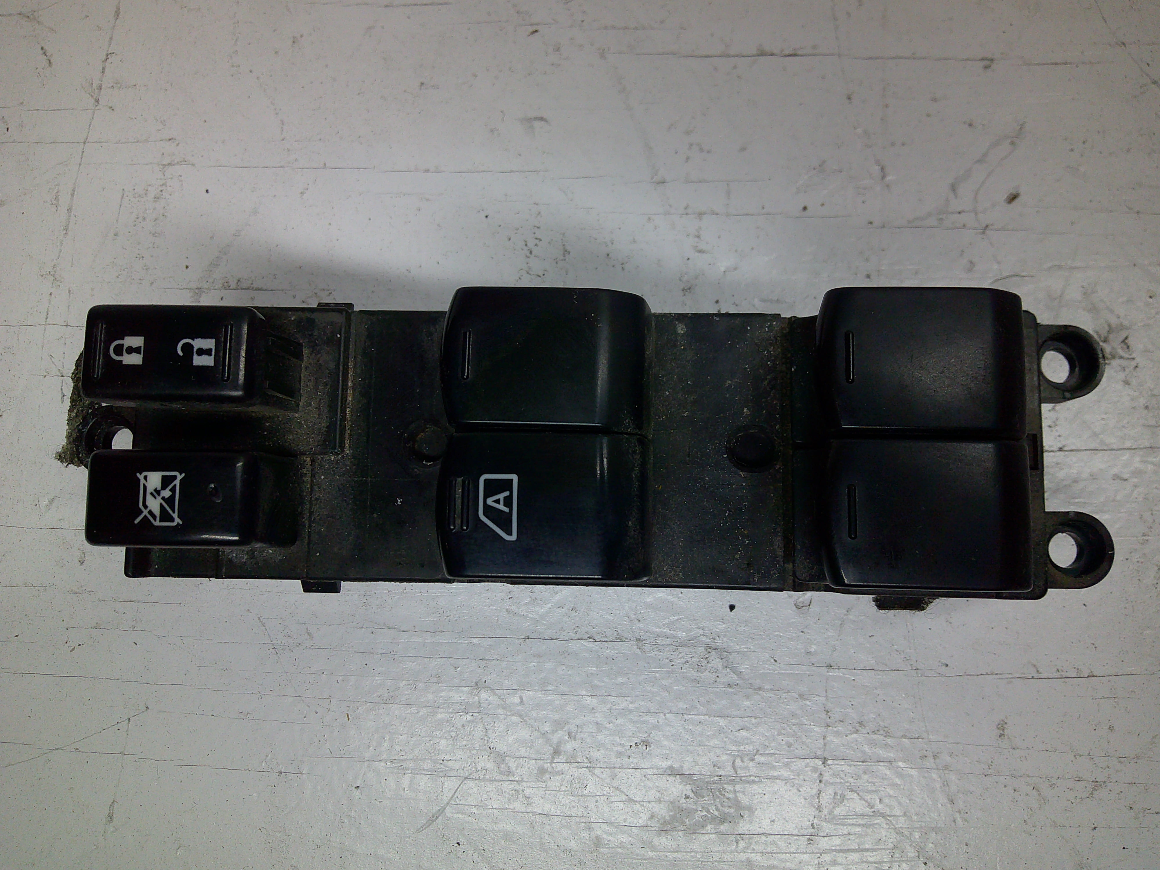 Pre-Owned 2010-2012 Subaru Legacy Front Driver Master Power Window Lock Switch OEM (Good)