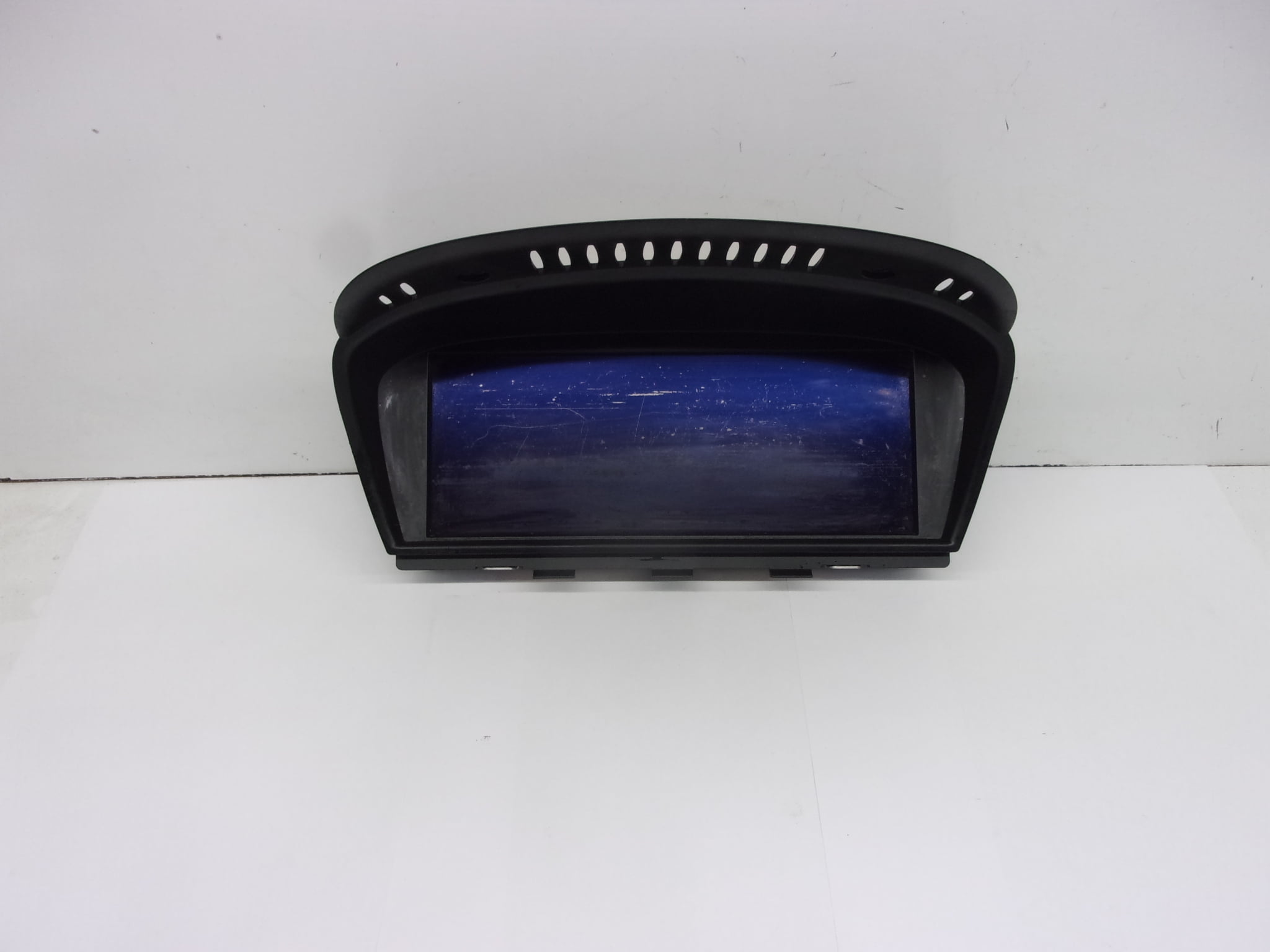 Pre-Owned 2010-2013 BMW 328i Information Display Screen ID 65829211969 OEM - Verify Specific Vehicle Fitment In Description - (Good)