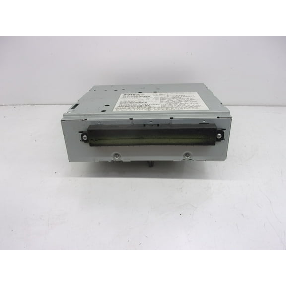 Pre-Owned 2010-2013 Volvo C30 Radio Receiver CD Player ID 31285825 OEM - Verify Specific Vehicle Fitment In Description - (Good)