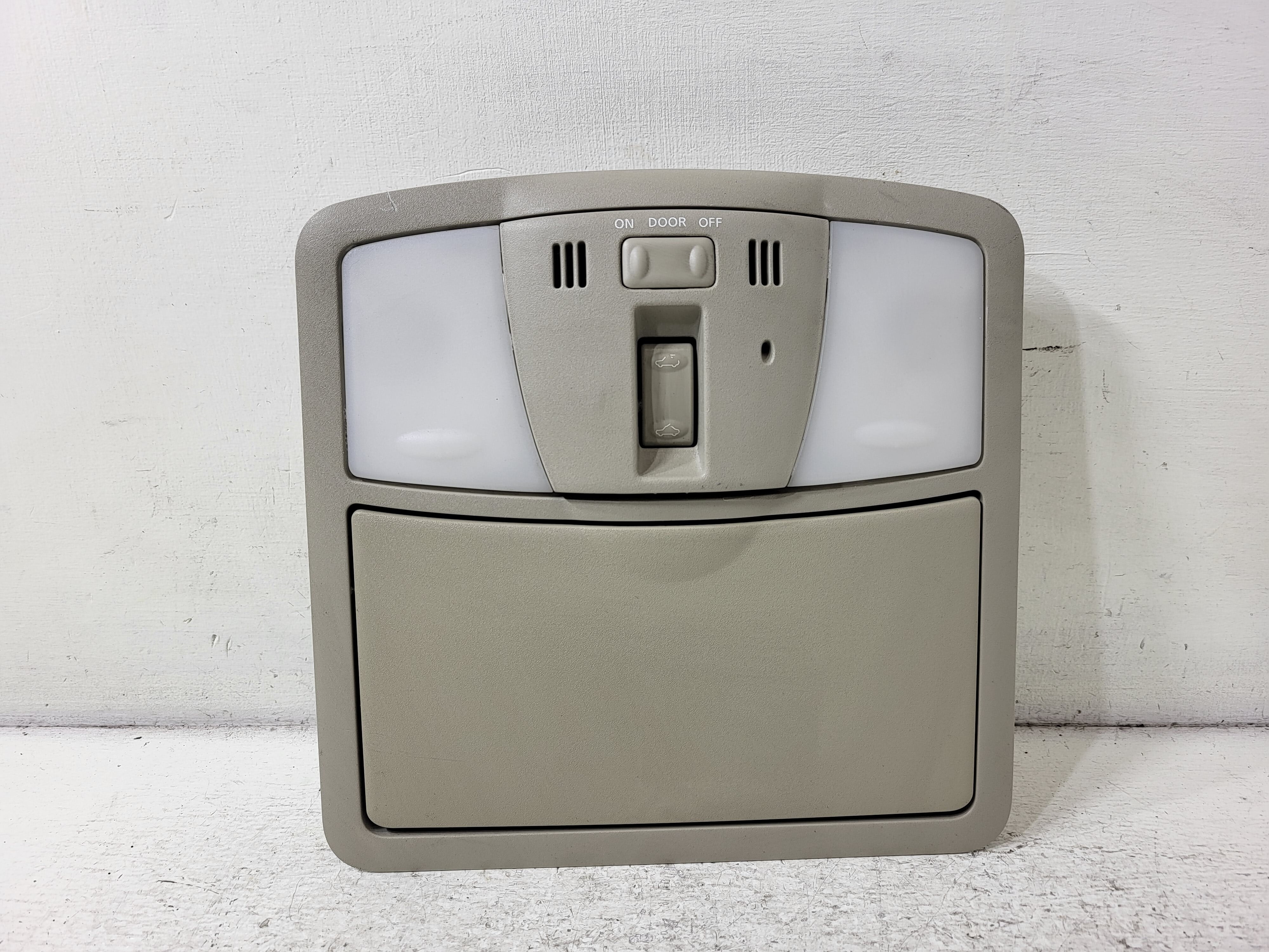 Pre-Owned 2010 Nissan Maxima Roof Overhead Console OEM LKQ (Good)