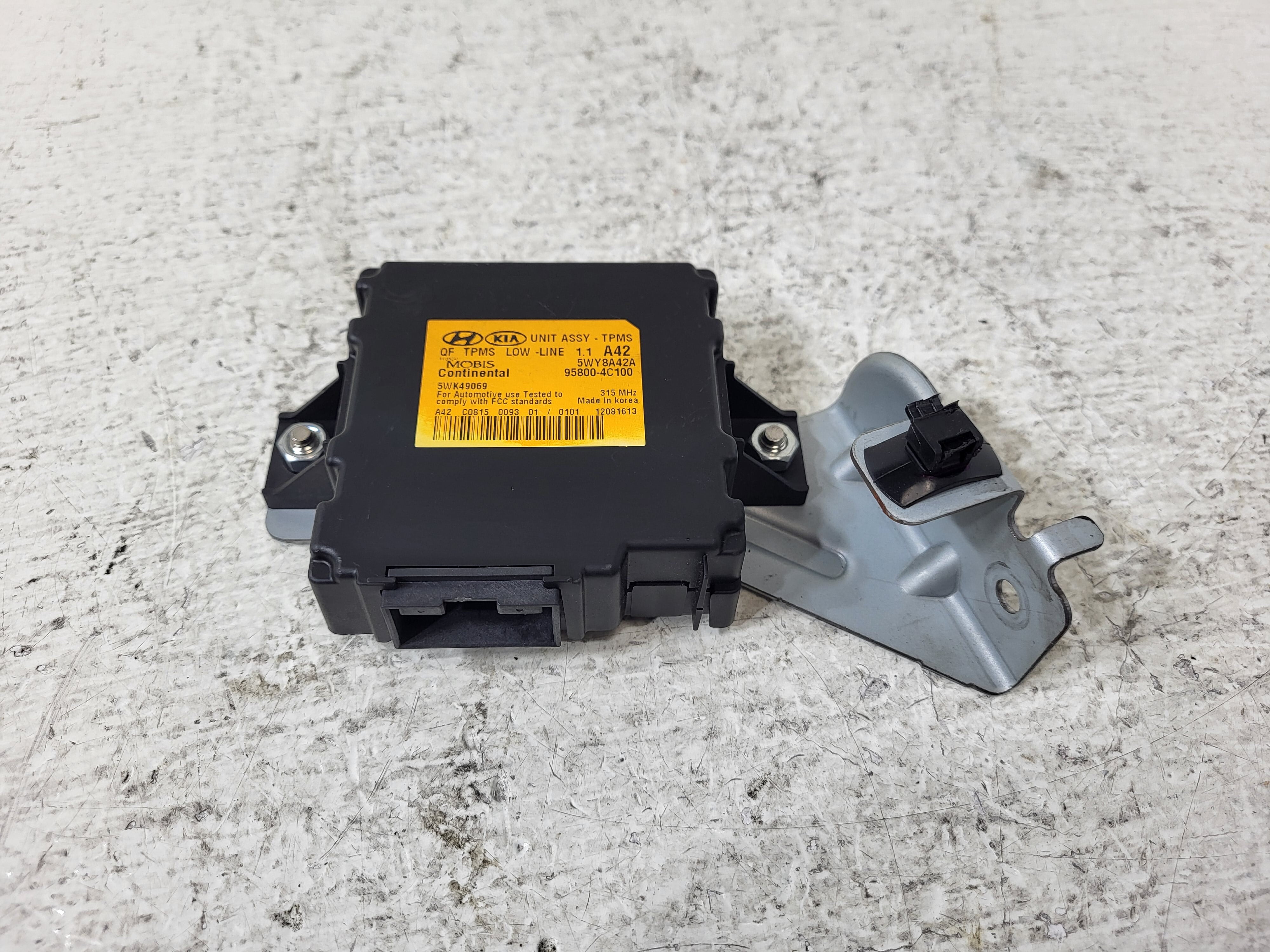 Pre-Owned 2011-2013 Kia Optima TPMS Tire Pressure Monitoring System Control Module OEM LKQ (Good)